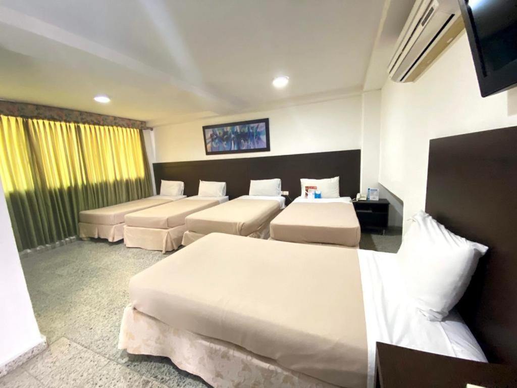 Hotel Arawak Upar バジェドゥパル エクステリア 写真