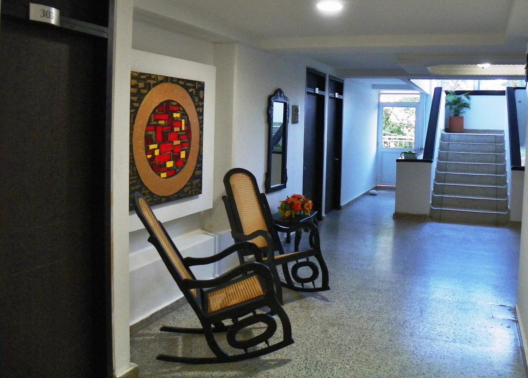 Hotel Arawak Upar バジェドゥパル エクステリア 写真